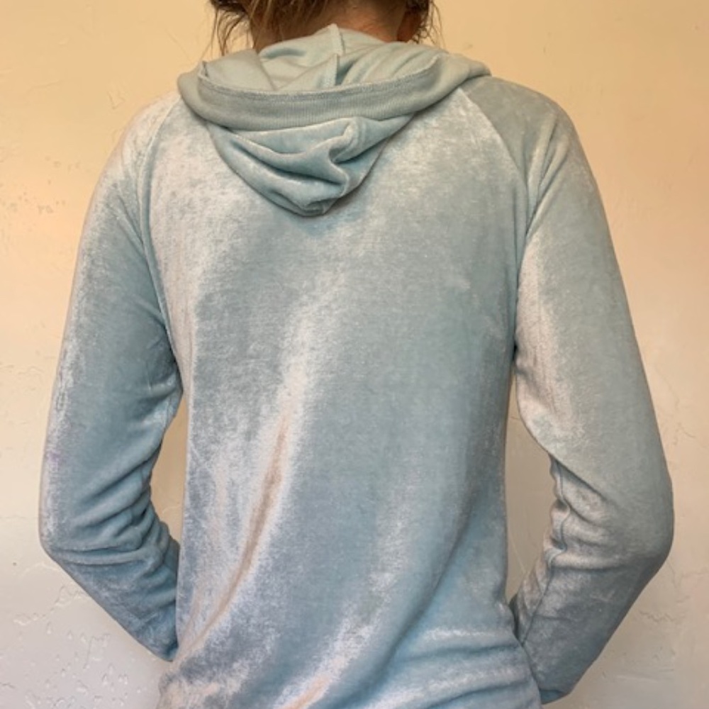 Make + Model - Picture 2 of 3